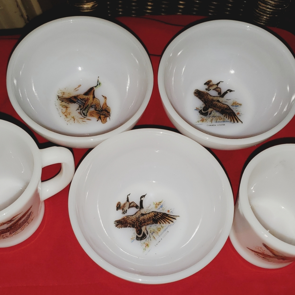 Vintage Fire King pheasant/duck bowls and mugs